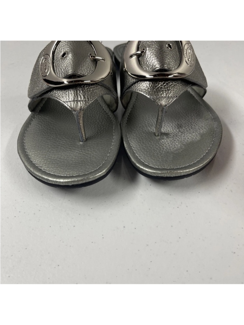 DR SCHOLL’S Feel Crazy Good ZODIAC Metallic Pewter/Silver Thong Sandals - Picture 9 of 11